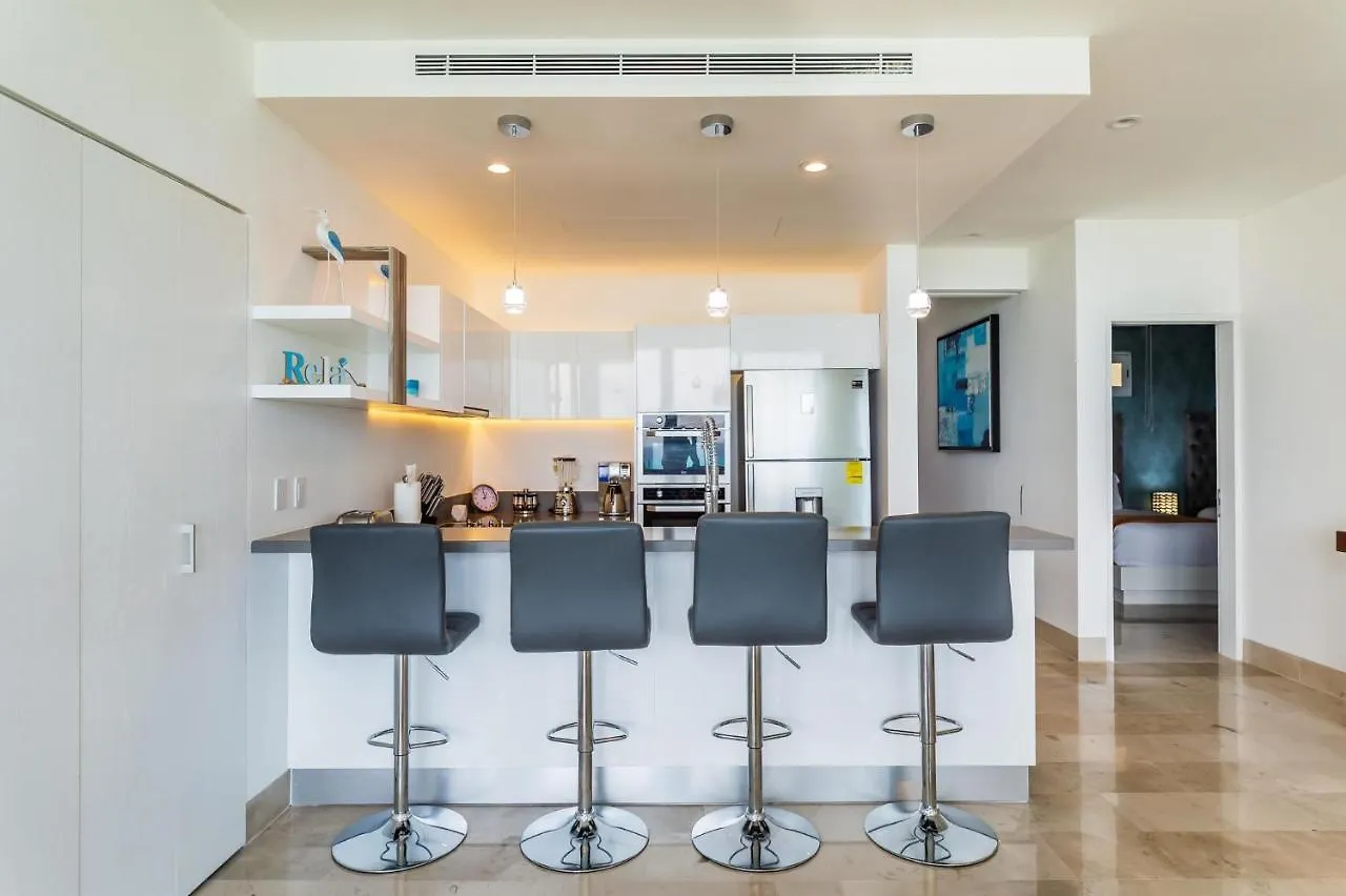 Oce31- Oceana 2 Bedroom Amazing Ocean View Penthouse Playa del Carmen Apartman